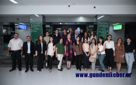 ASA-da Kembric Universitetinin eksperti ilə görüş olub