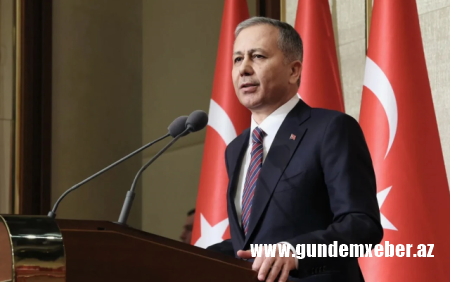 Keçmiş nazir uzun müddət sonra "Beşiktaş"ın matçında görüntüləndi