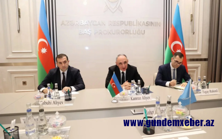 Kamran Əliyev Roberto Arbitrio ilə görüşdü