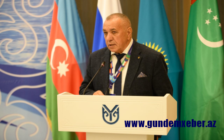 ATMU nümayəndəsi beynəlxalq simpoziumda iştirak edib