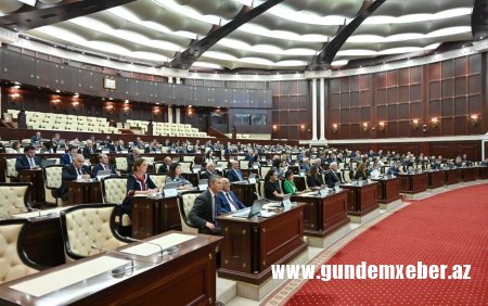 Deputatların aylıq pensiya əlavəsi vəzifəyə görə müəyyən ediləcək