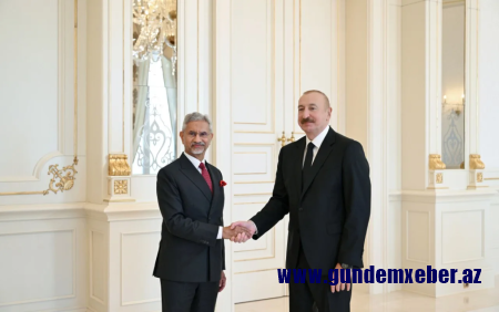 İlham Əliyev Hindistanın xarici işlər nazirini qəbul etdi
