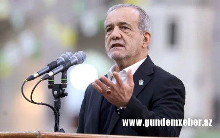 Pezeşkian Moskvaya gəldi