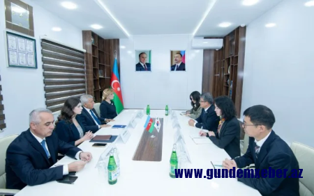 Koreyanın səfiri BMU-da olub, tələbələrlə görüşüb