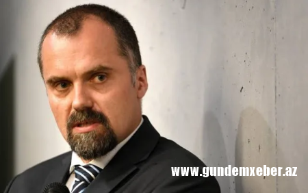 Polşa səfiri istefa verdi